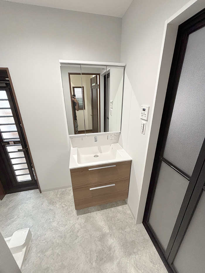 豊中市 F様邸-洗面リフォーム, 内装リフォーム施工後02