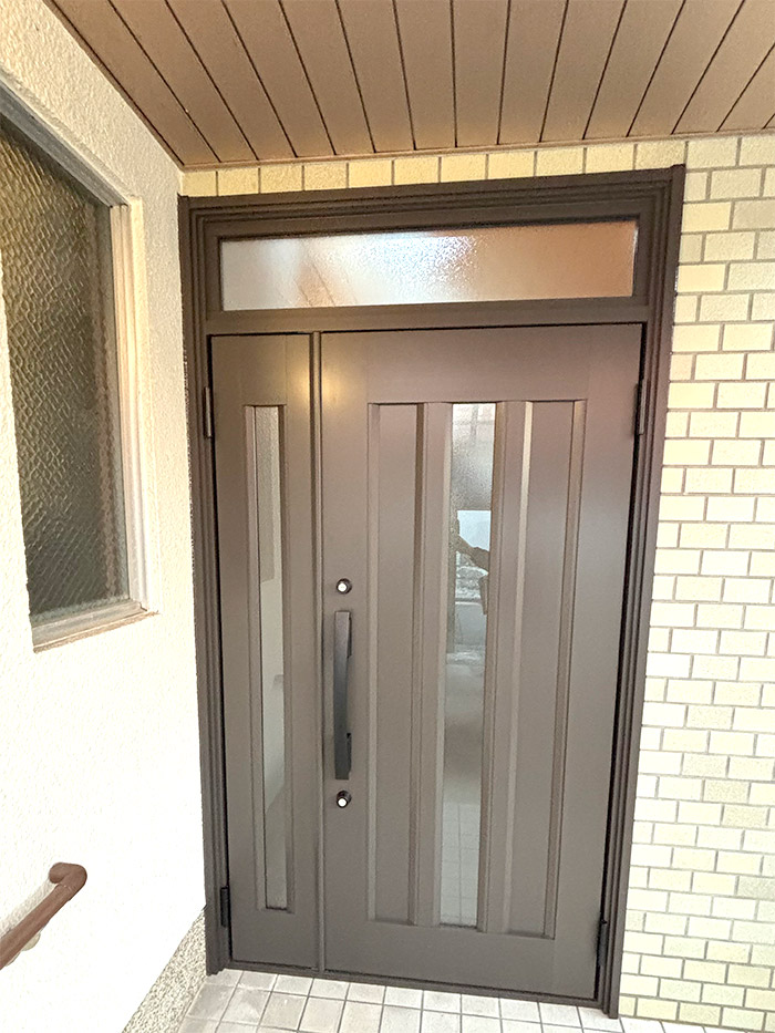箕面市 F様邸-玄関ドアリフォーム施工後01