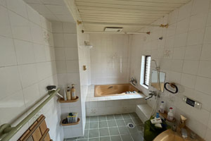 北九州市八幡西区 S様邸-バスルームリフォーム施工前01