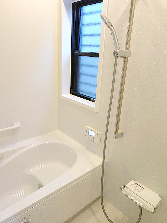 北九州市八幡西区 T様邸-バスルームリフォーム施工後01