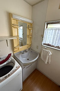 四日市市 N様邸-洗面リフォーム施工前02