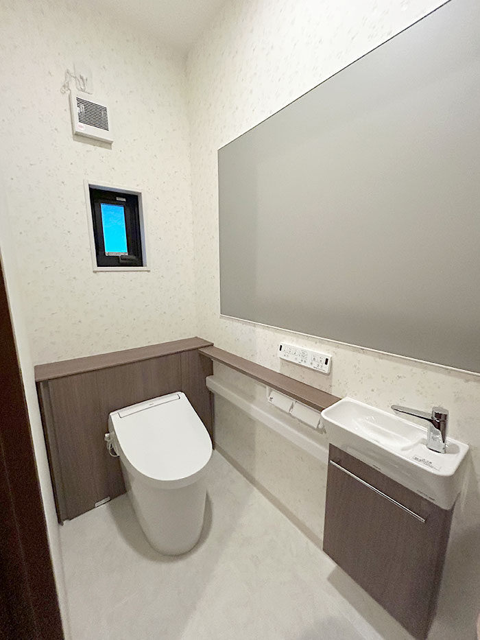 四日市市 H様邸-トイレリフォーム施工後01