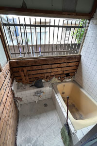 横浜市磯子区 T様邸-バスルームリフォーム施工中01