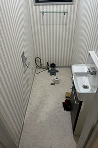 横浜市南区 T様邸-トイレリフォーム施工中01