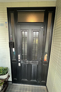 横浜市鶴見区 M様邸-玄関ドアリフォーム施工前01