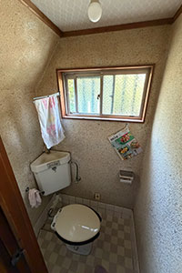 横浜市鶴見区 K様邸-トイレリフォーム施工前01